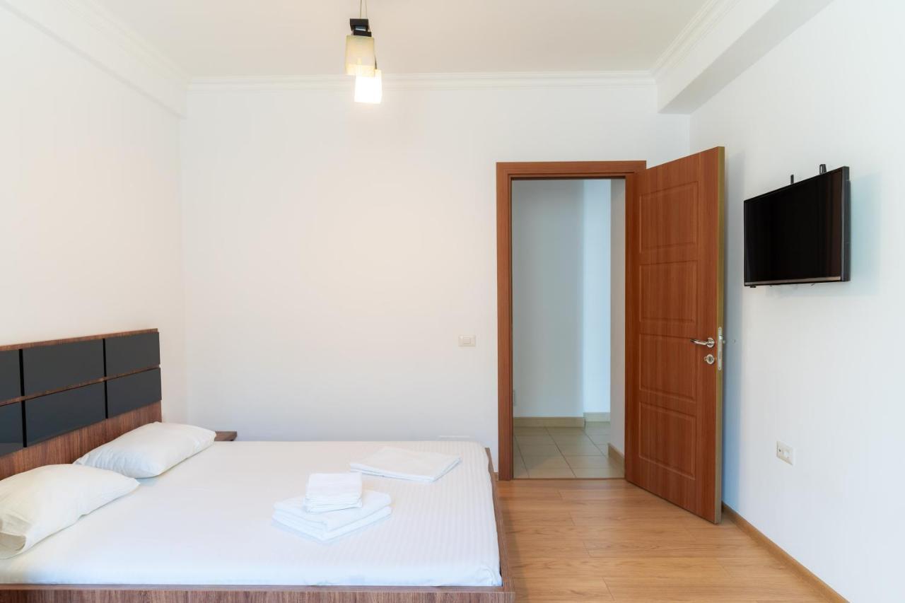 Luca Solid Residence Mamaia Bagian luar foto